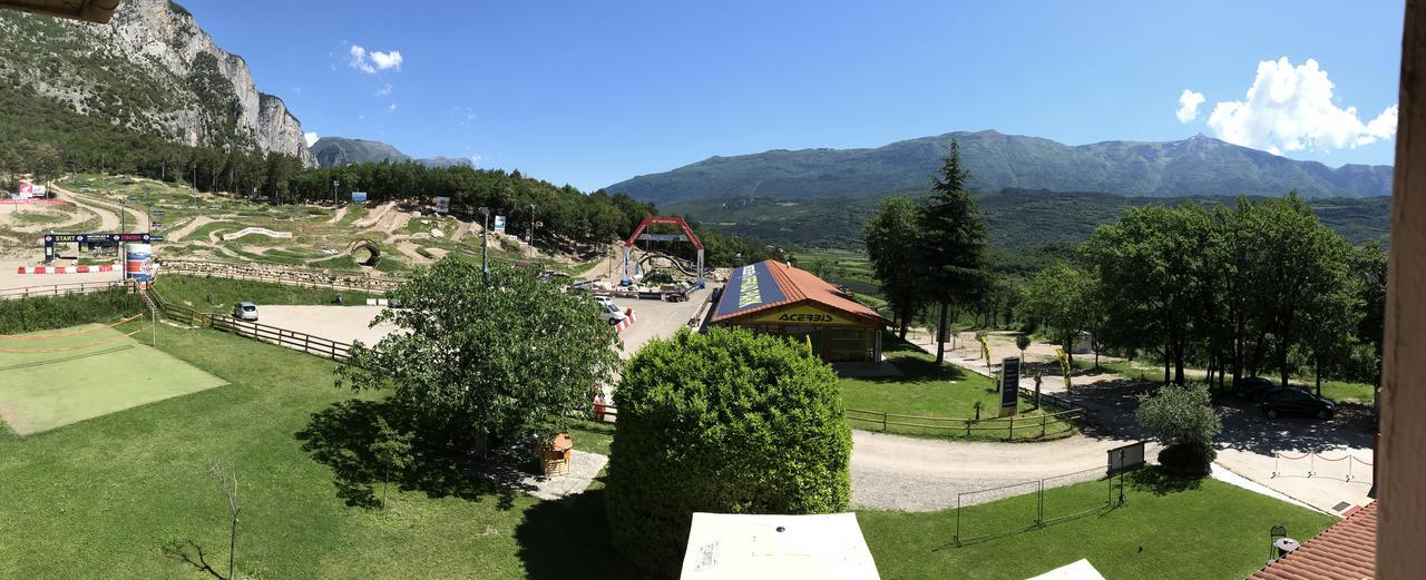 Hotel Ciclamino Pietramurata Kültér fotó